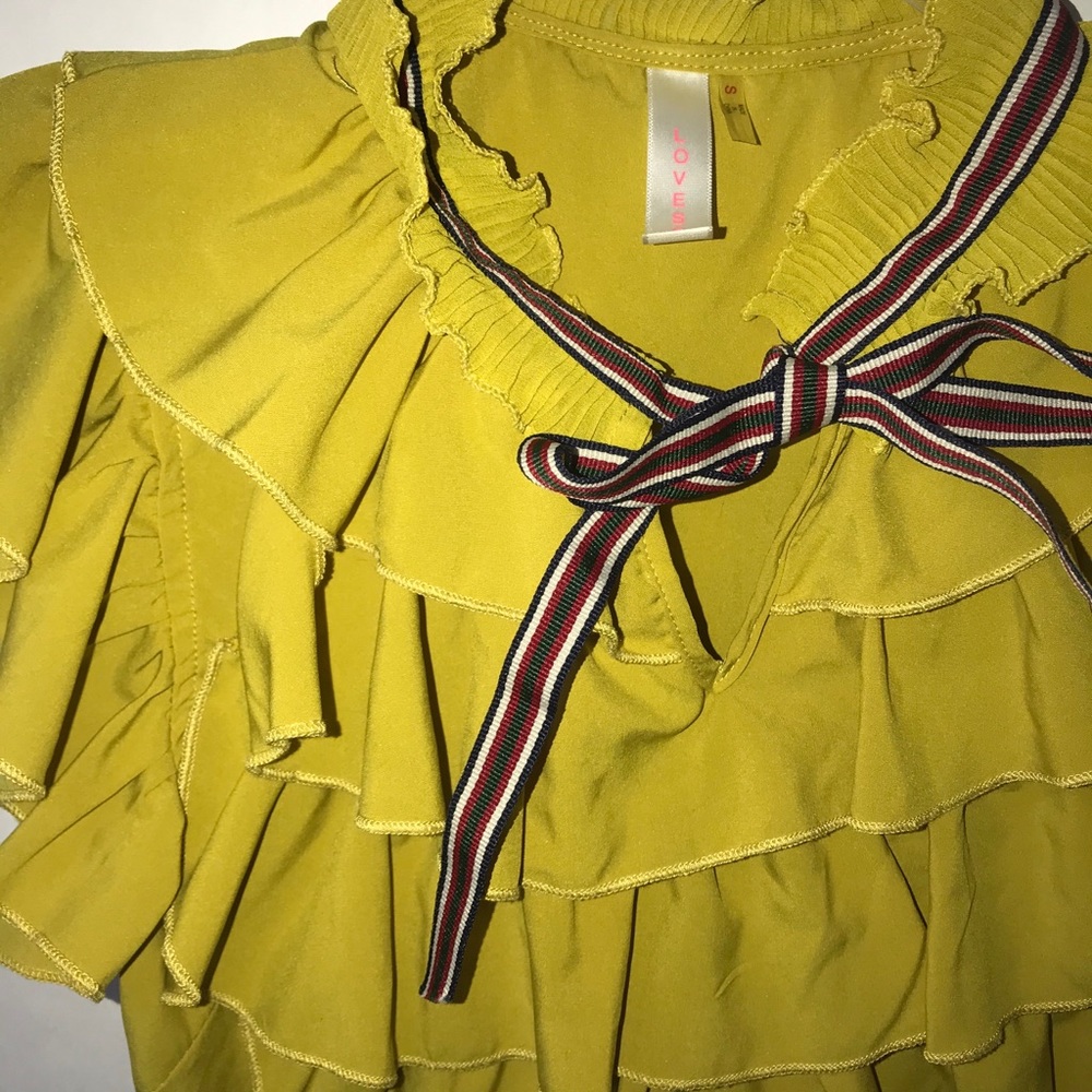 Yellow blouse - Picture 2 of 2